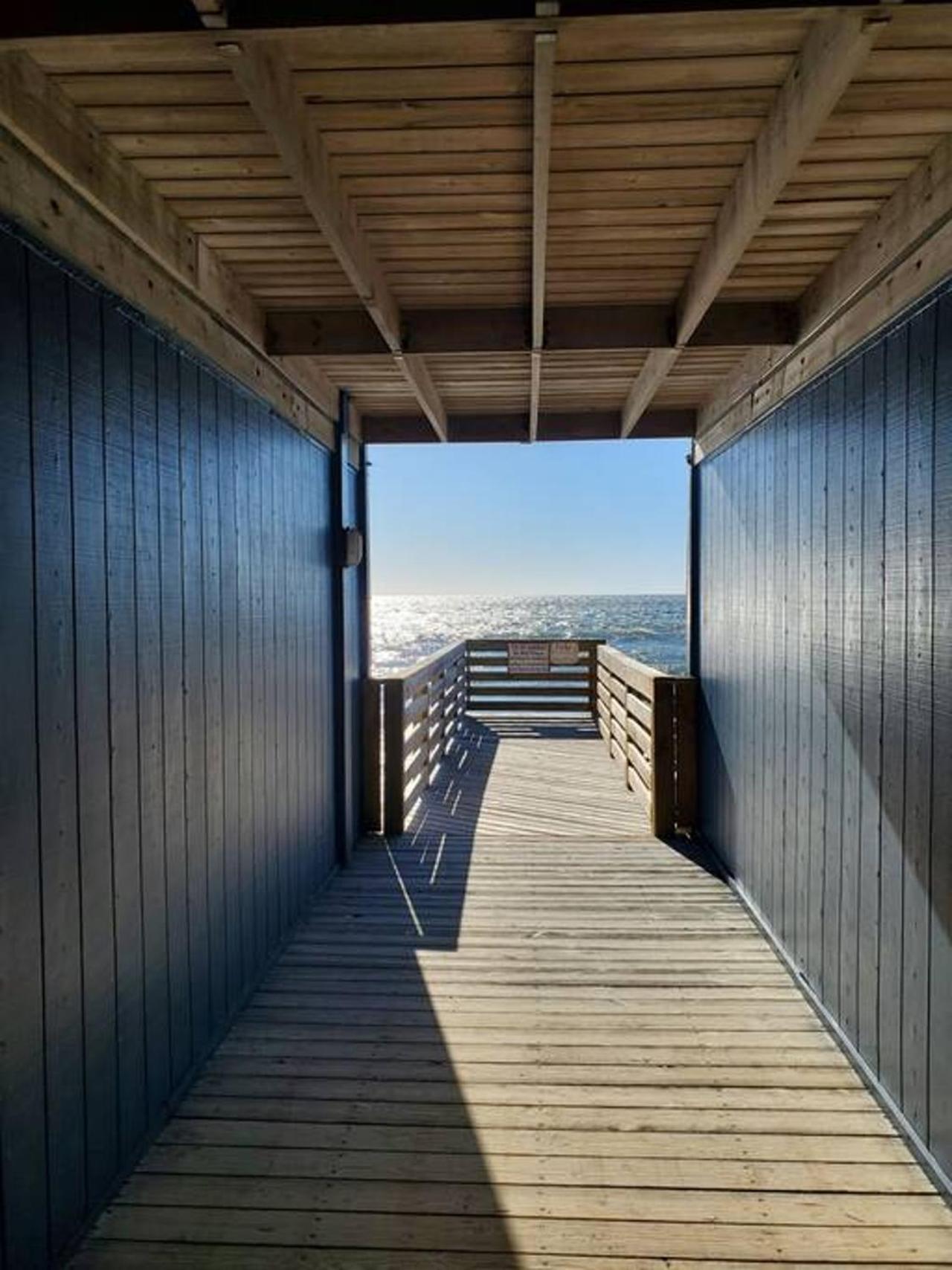 Steps To The Ocean! 285